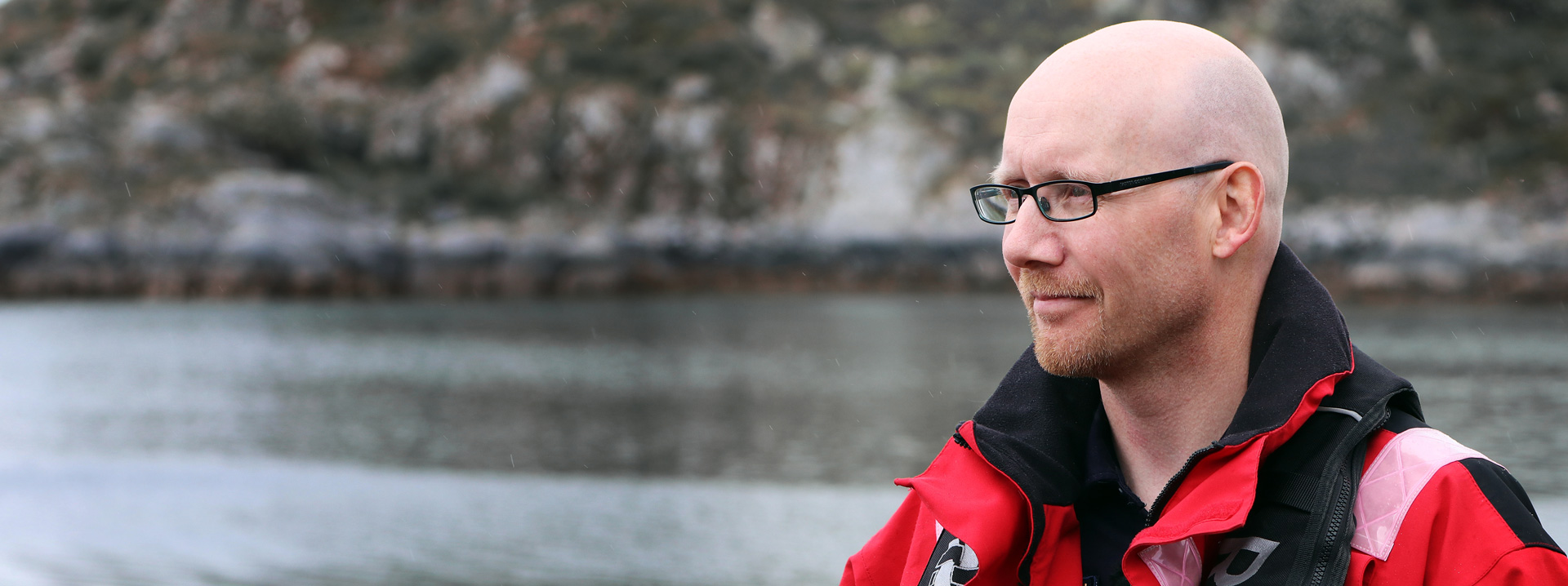 Trond-Olav Johansen mistet faren og onkelen på havet. Erfaringen bruker han nå til å hjelpe andre.
