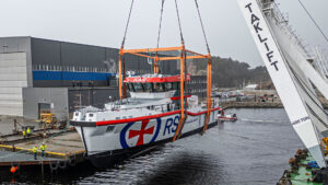 RS 178 sjøsettes i Mandal. FOTO: Jarle R. Martinsen
