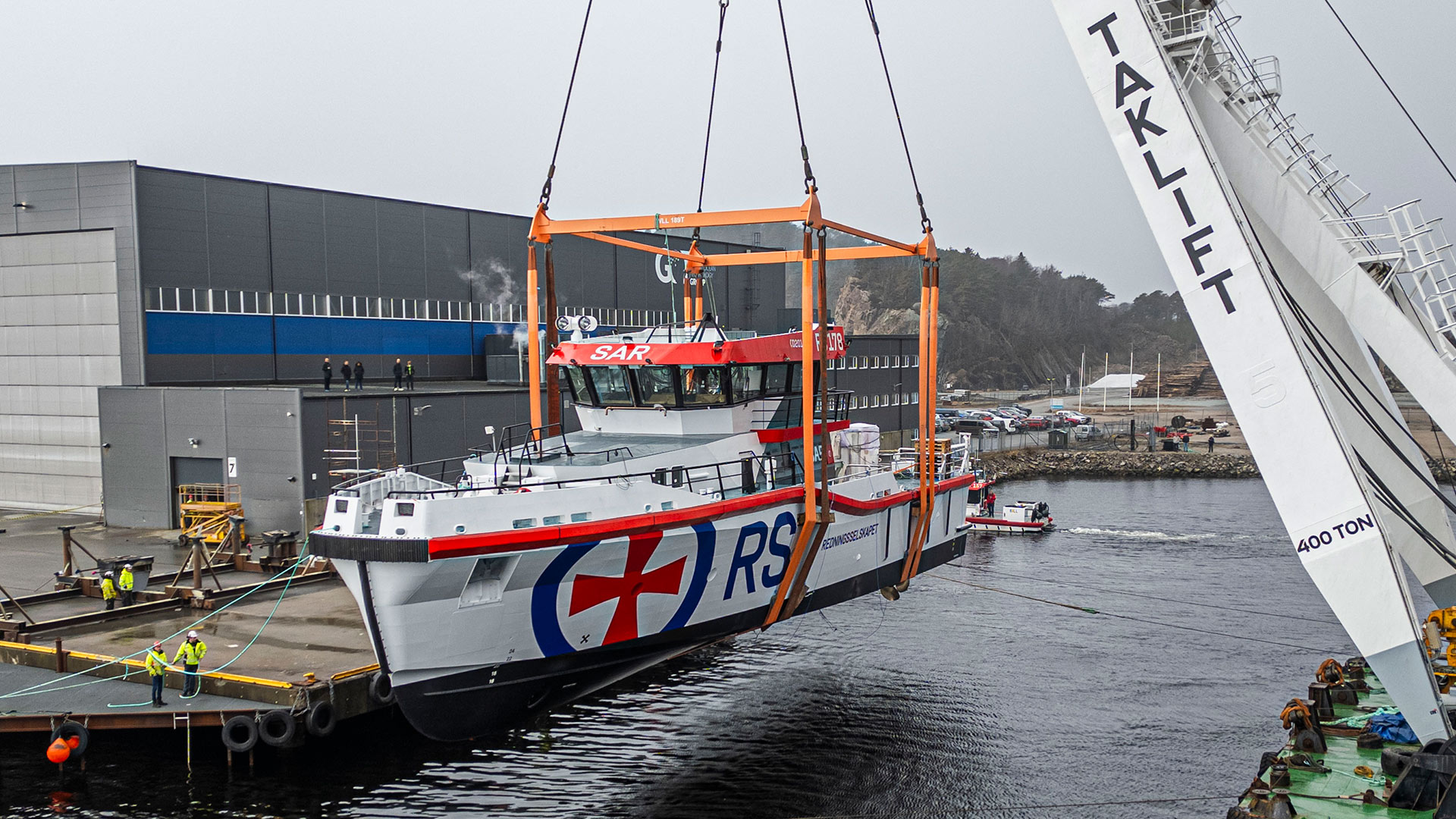 RS 178 sjøsettes i Mandal. FOTO: Jarle R. Martinsen